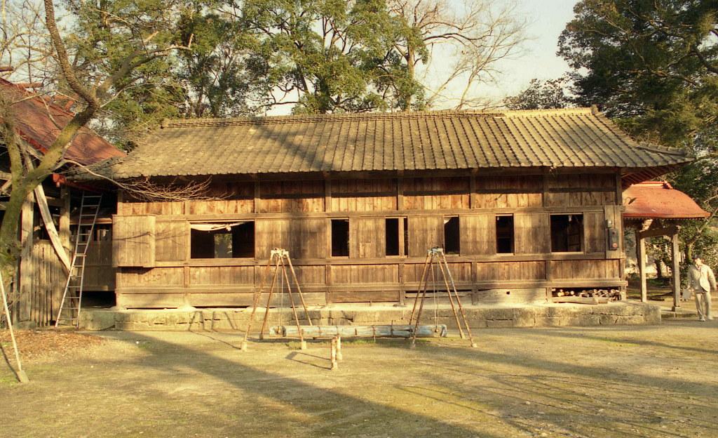 井口八幡神社拝殿