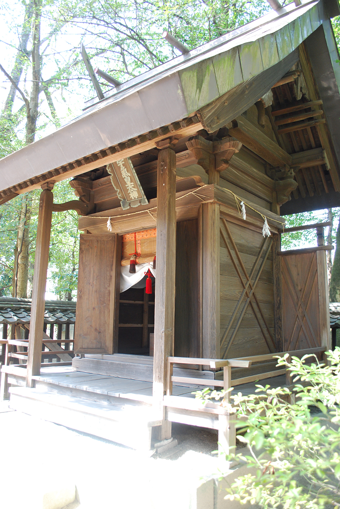 青井大神宮外宮正側面