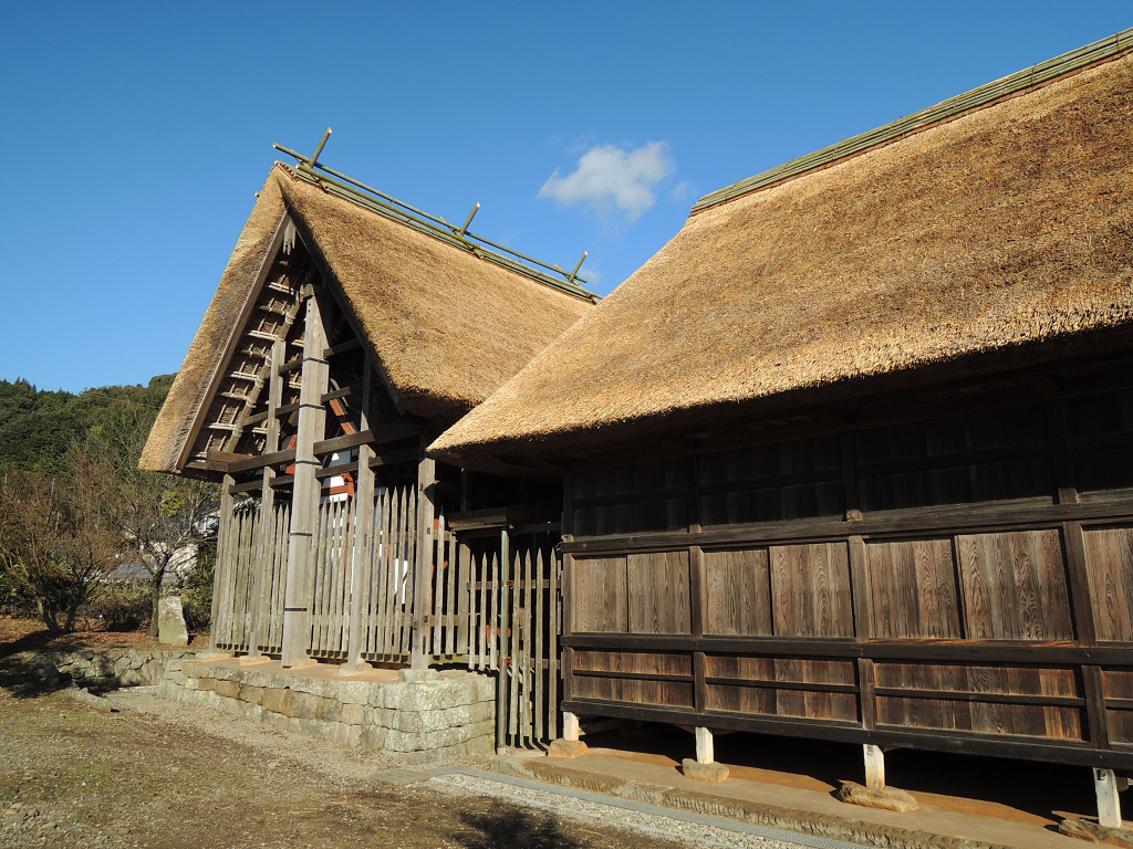 山田大王神社覆屋