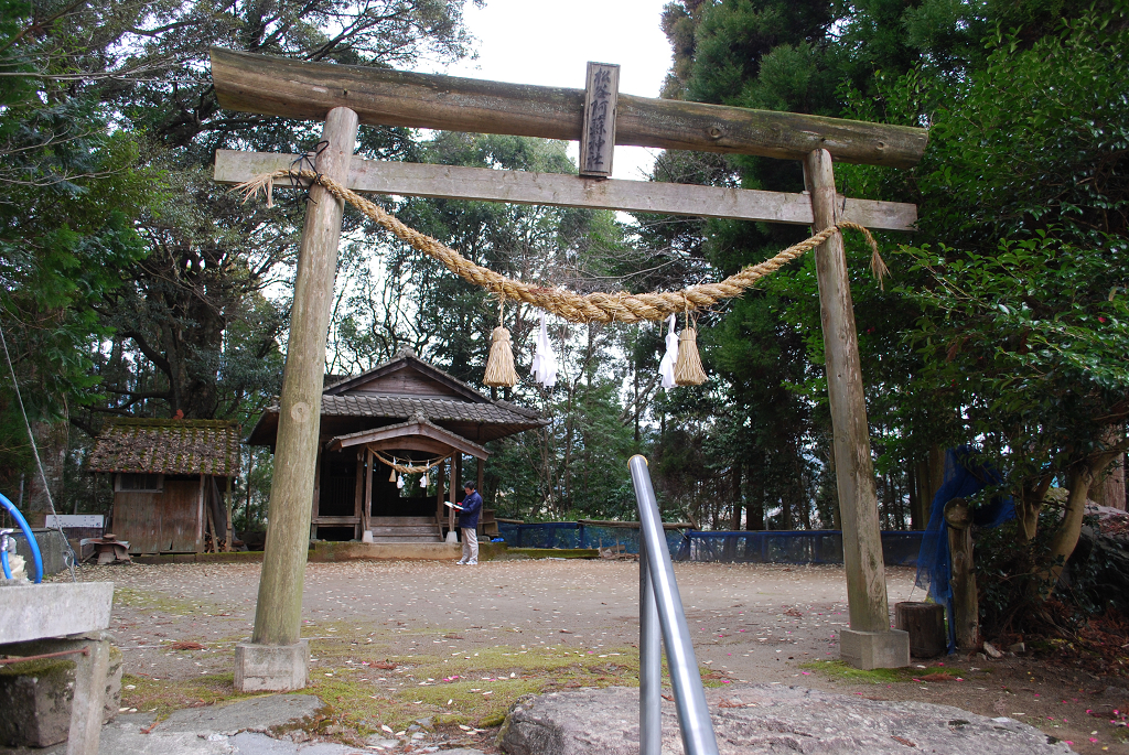 松谷阿蘇神社境内