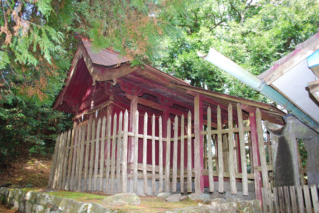 山本神社本殿