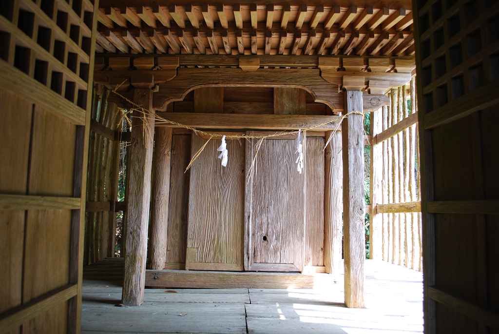 二宮神社本殿正面