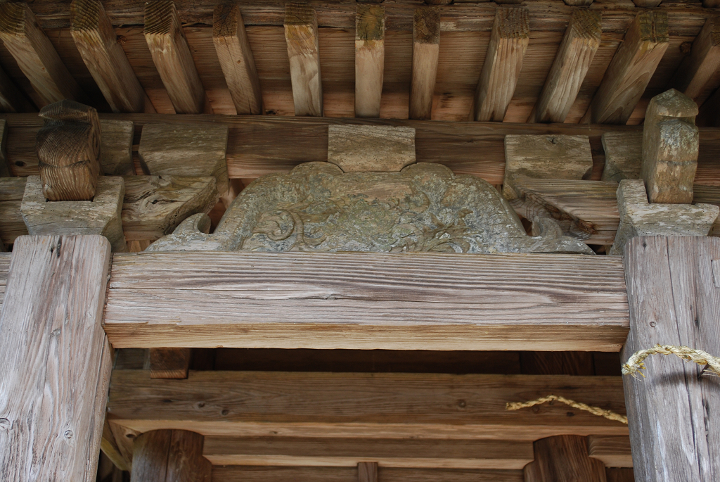 上永里雲羽神社本殿向拝蟇股