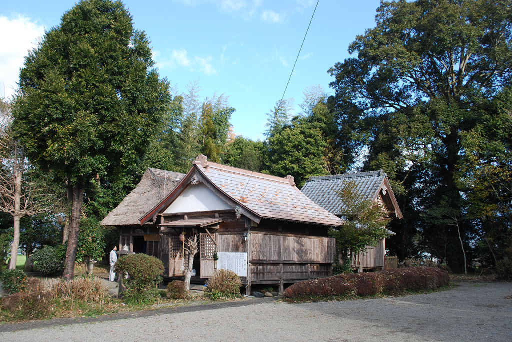 築地熊野座神社境内