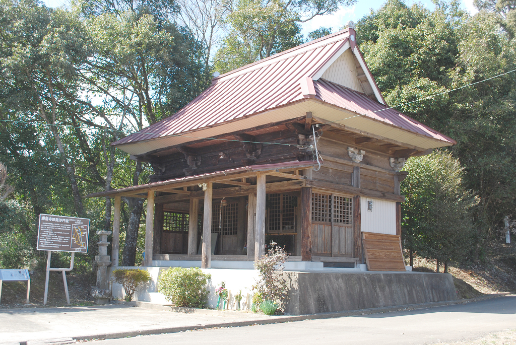 勝福寺仁王門(毘沙門堂)正側面