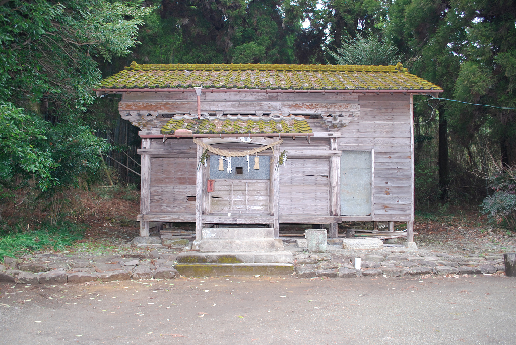 東光寺八幡宮旧本殿正面