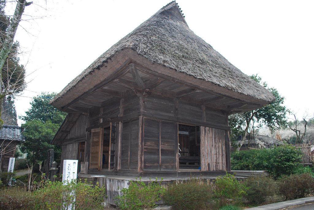 長運寺薬師堂